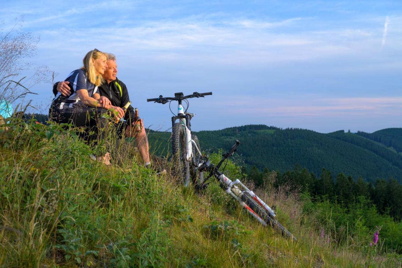 Hotel Tiefenhagen Sauerland レンネシュタット エクステリア 写真