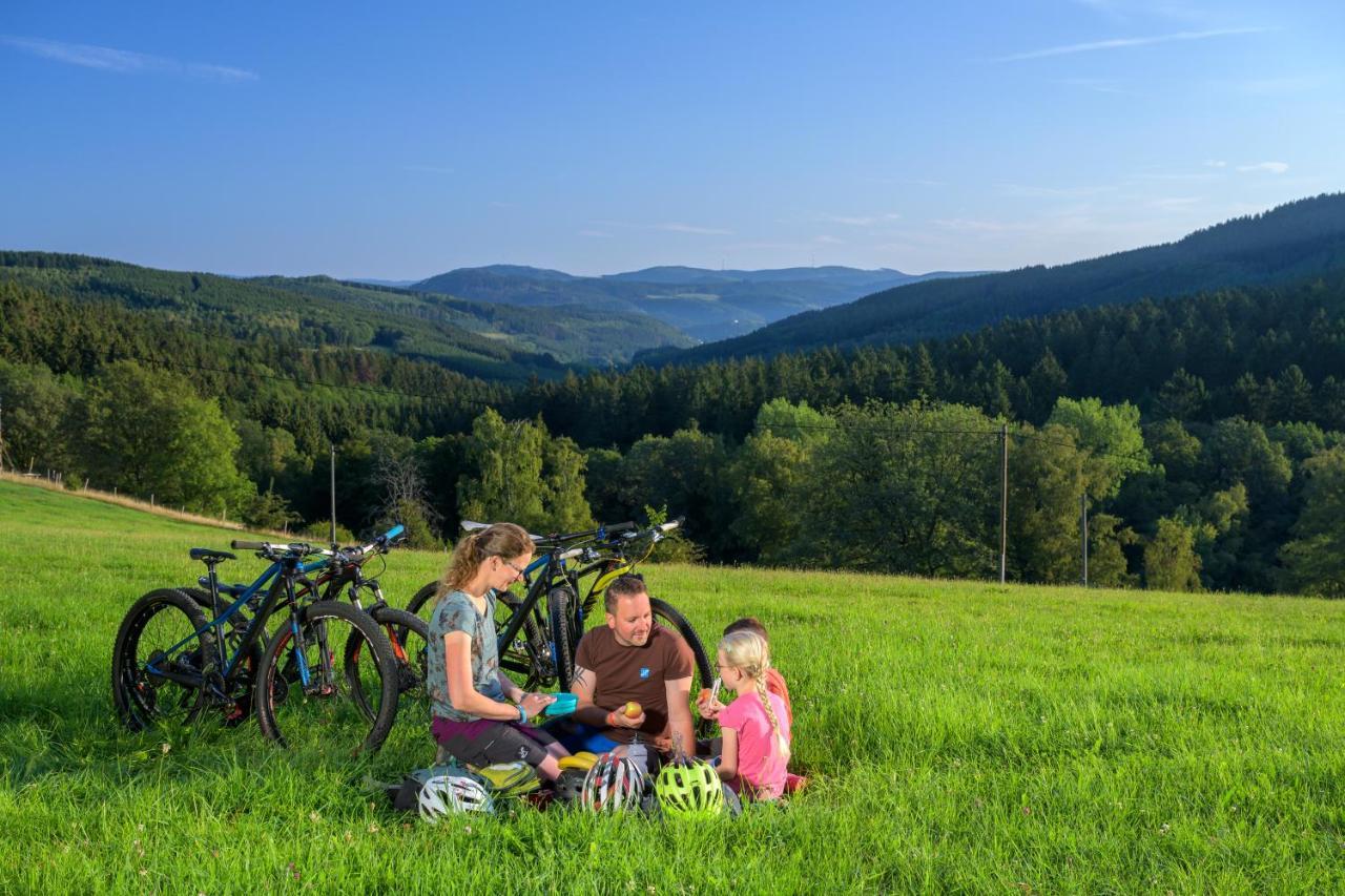 Hotel Tiefenhagen Sauerland レンネシュタット エクステリア 写真