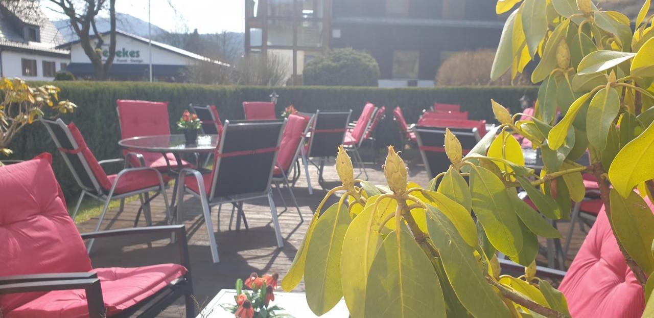 Hotel Tiefenhagen Sauerland レンネシュタット エクステリア 写真