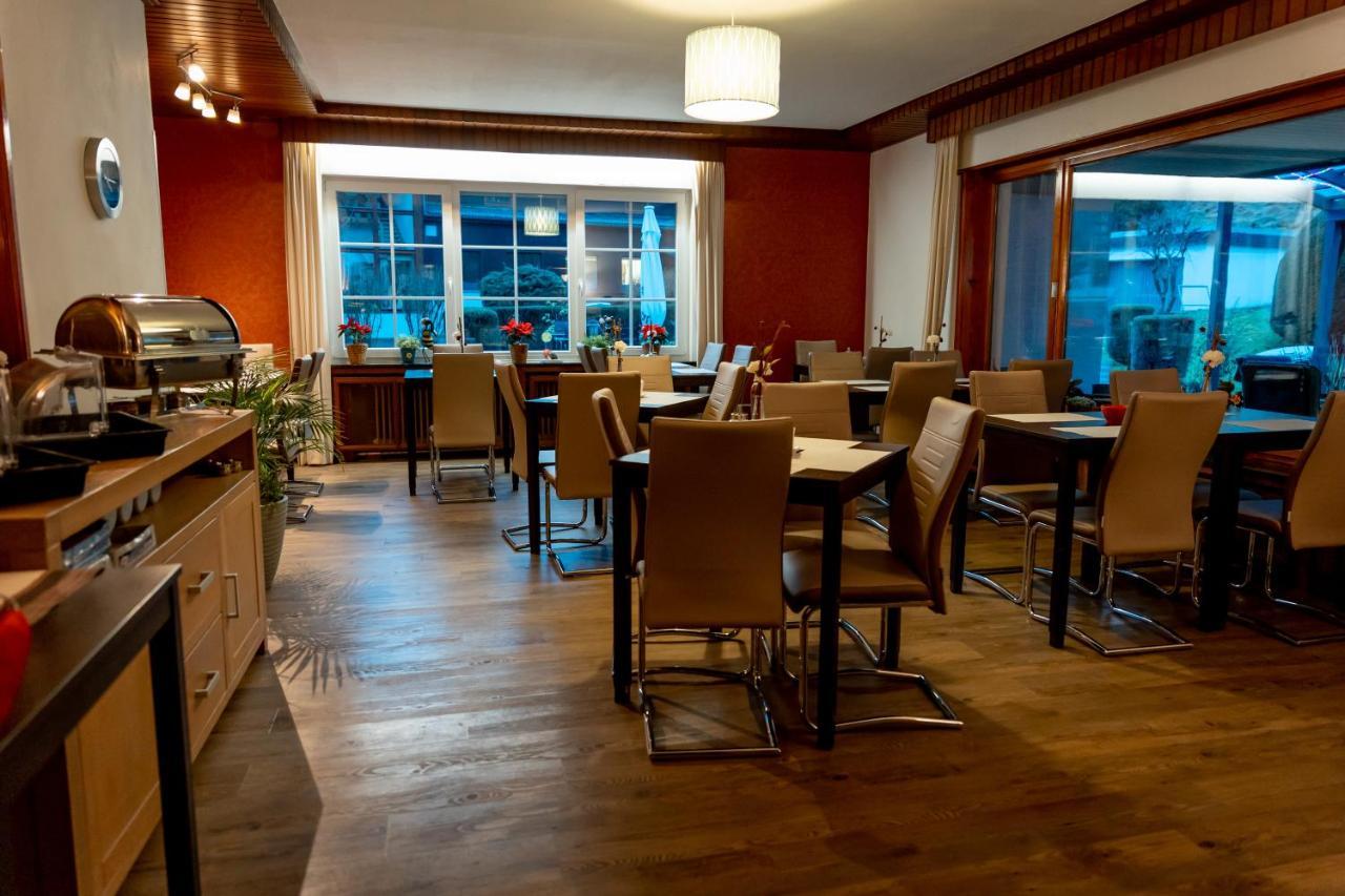 Hotel Tiefenhagen Sauerland レンネシュタット エクステリア 写真
