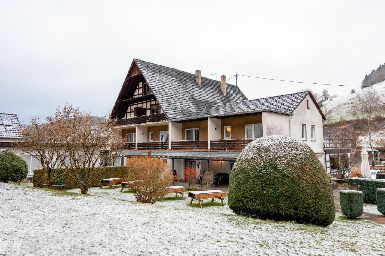 Hotel Tiefenhagen Sauerland レンネシュタット エクステリア 写真