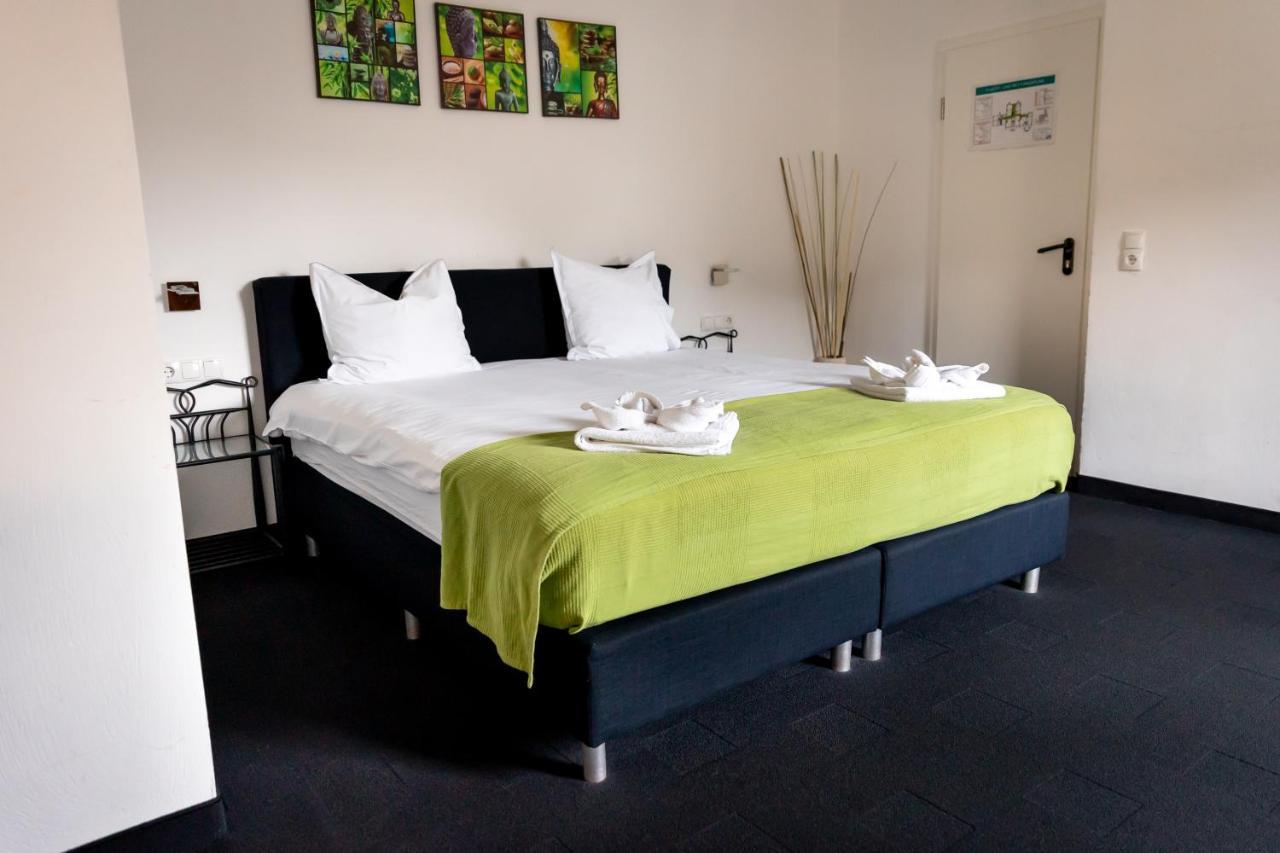 Hotel Tiefenhagen Sauerland レンネシュタット エクステリア 写真
